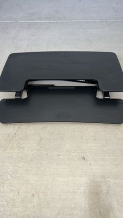 Adjustable workstation