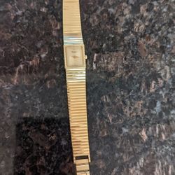 Beautiful Ladies Bulova Gold-plated Watch Brand New Battery Too!