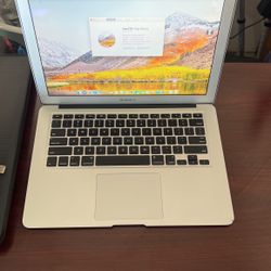MacBook Air 2011