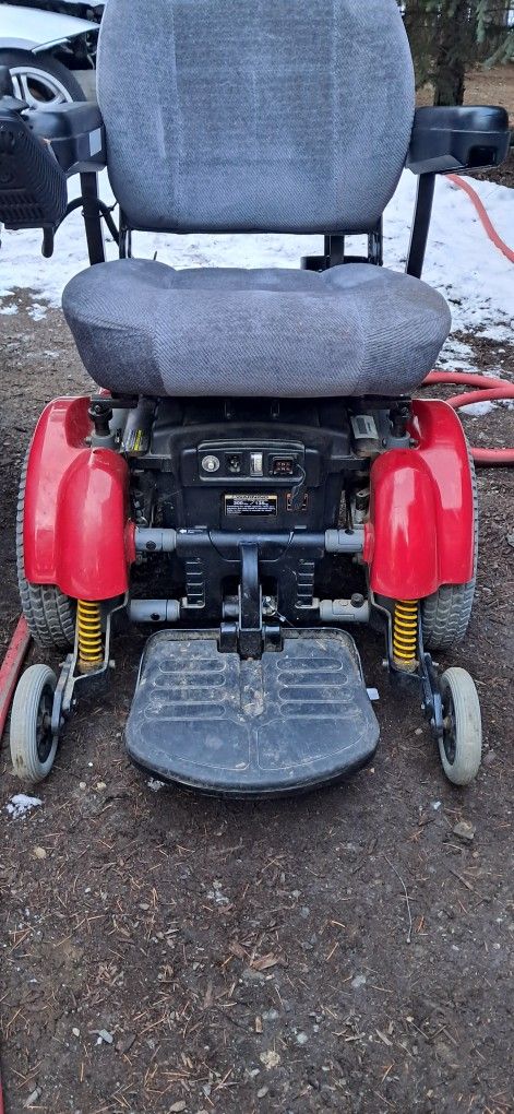 Used For A Month Baciaclly New