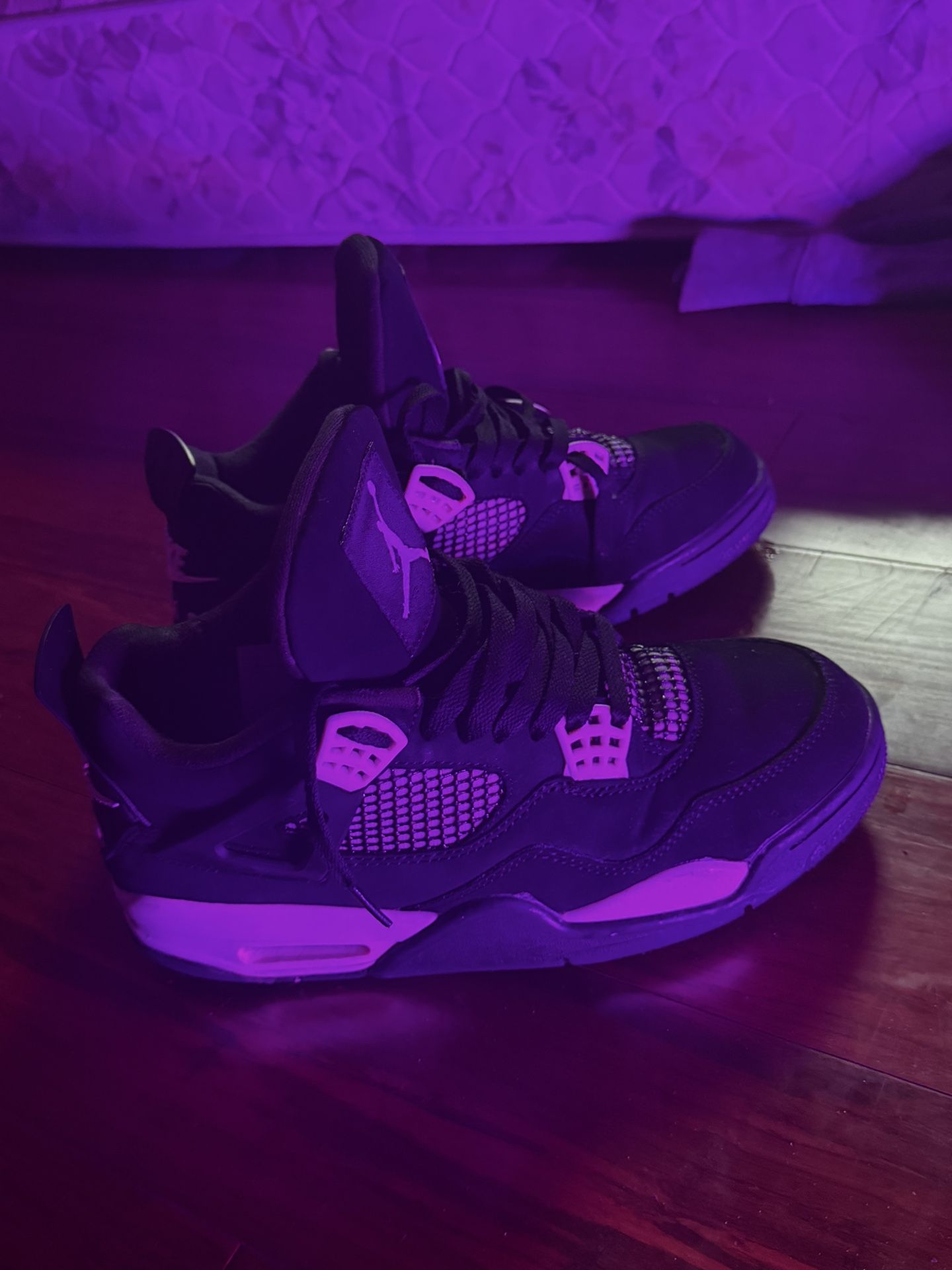 White thunder Jordan 4s