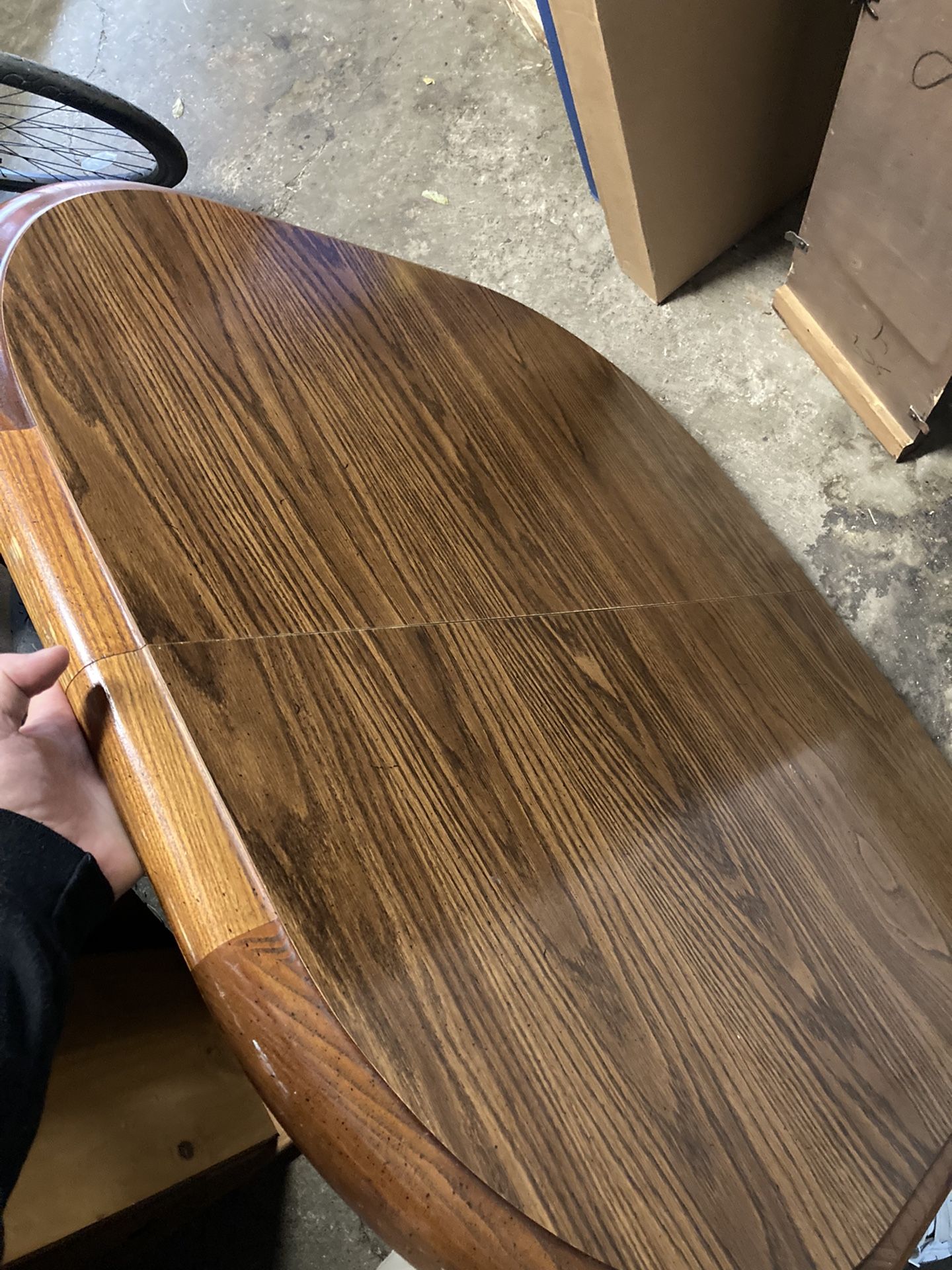 Sturdy Wood Table With 2 Leaves 