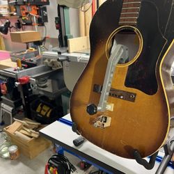 Luthier: All Repairs And Setup.