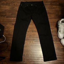 Black Levi’s 559 Jeans