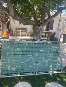 Chain Link Fence 5” x 3”
