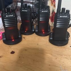 Walkie-talkies 150 all four