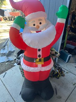Inflatable Santa Claus Christmas Yard Decoration