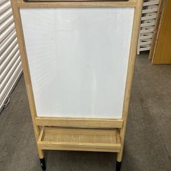 Wooden Kids Art Easle