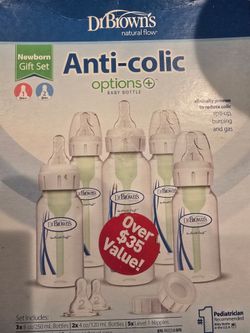 Large collection of Anti-colic mixed baby bottles, including brands like DrBrowns, Philips Avent, Tommee Tippee, MAM, Evenflo, and Parent's Choice and