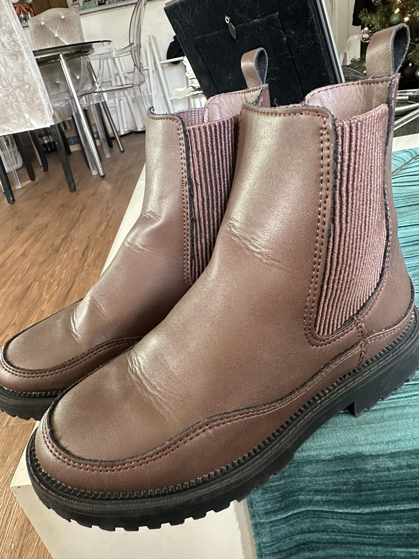Girls Boots