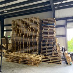 Wood Pallets 