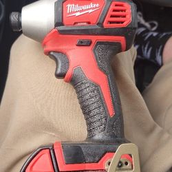 Milwaukee Impact 2656-20