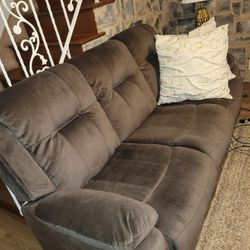 New Brown RECLINING SOFA / Couch/ Ashley Furniture 3set 