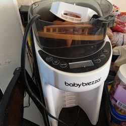 Baby Brezza Machine 