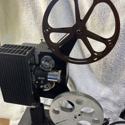 Kodascope Model EE. 16 MM Projector With Case