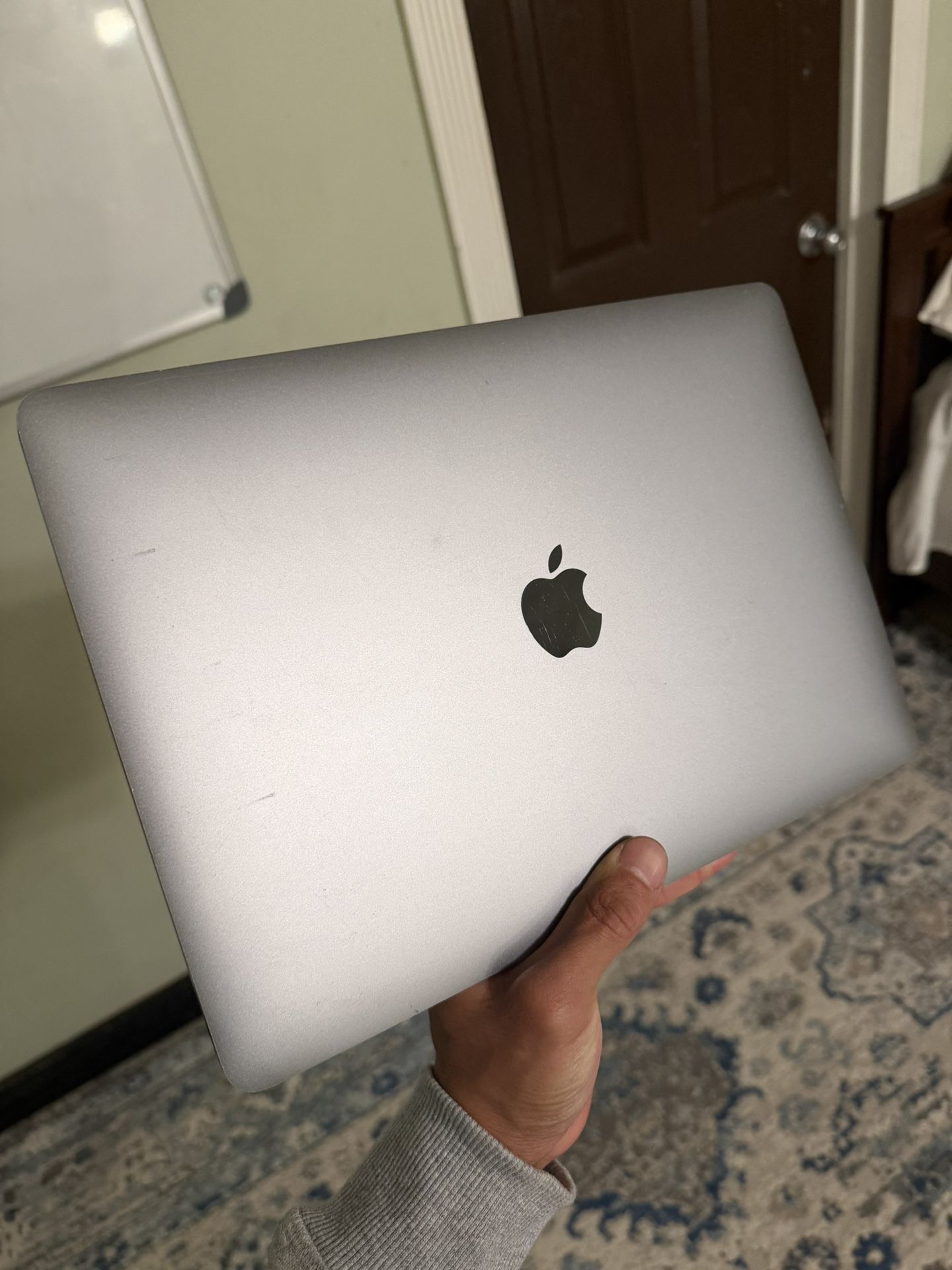 MacBook Pro 13” (2020) – Quad-Core i5, 8GB, Fast & Clean — Ready to Use!