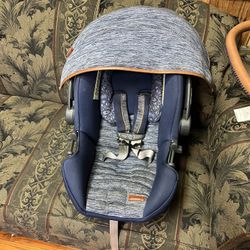 Mono Bebe Car Seat And Stroller 