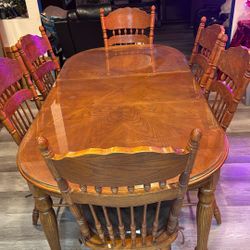 Dining Room Table 