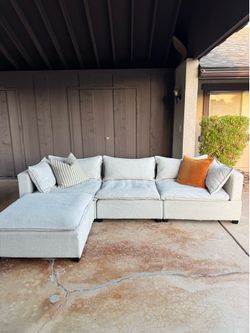 Albany park sofa ( delivery available )
