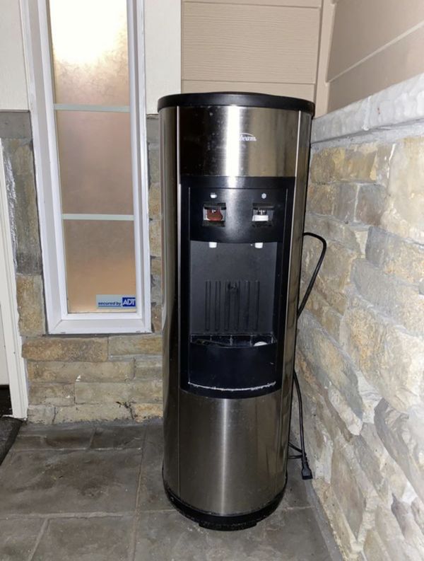 Sunbeam Water Dispenser for Sale in Mercer Island, WA OfferUp