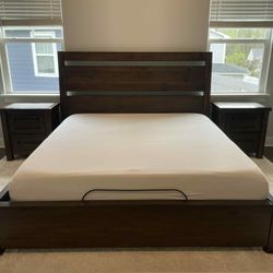 King Bed Frame & Nightstand Set (Ashley Furniture)