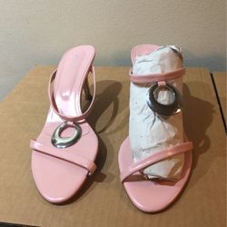 3” Light Pink Pumps With Charm / Size 10 / Pick Up Only 
