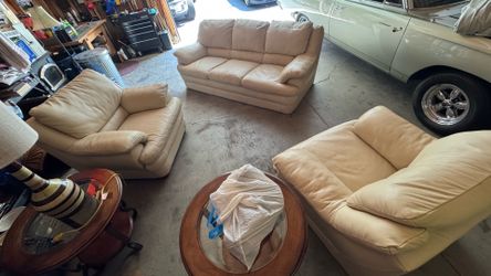 Living room Sofa, Chairs, and table set
