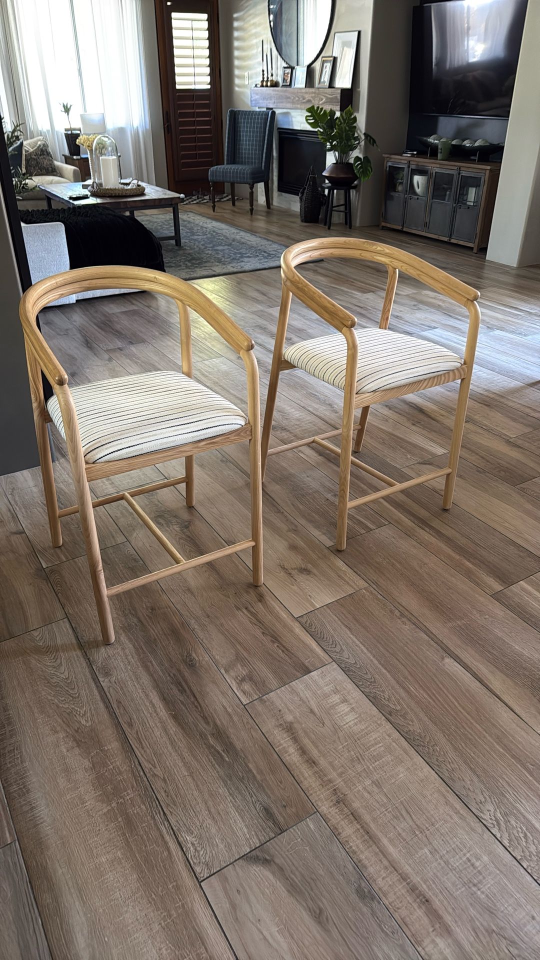 Crate And Barrel Stools 