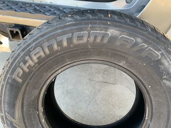 4 Phantom Tires