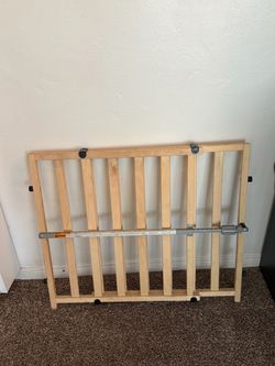 Adjustable Wooden Baby / Pet Gate