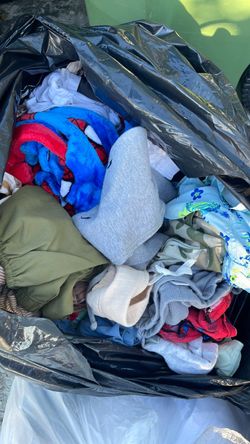 Free Mixed Bag of Clothes $0