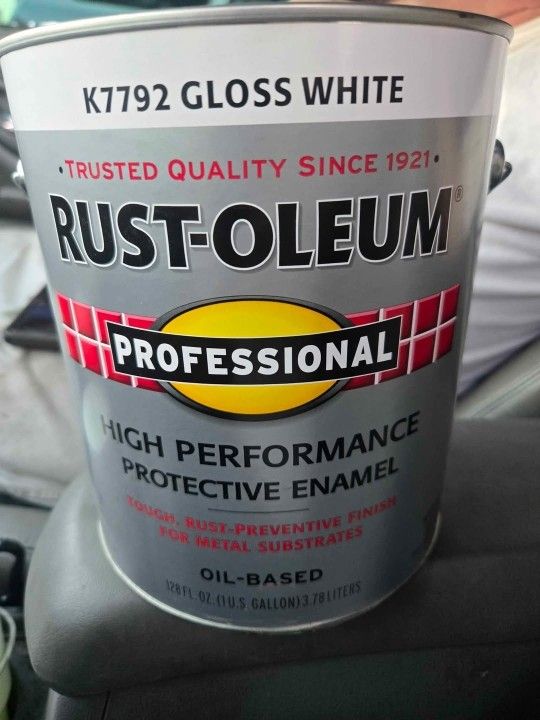 Rustoleum White / Black Paint
