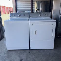 White Maytag Washer And Electric Dryer Matching Set