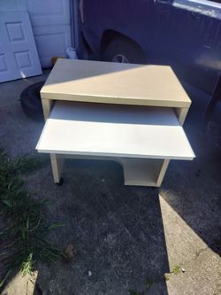 Desk with wheels