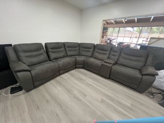 Power Recliner Sectional