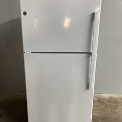GE White Refrigerator ‼️60 Day Warranty‼️