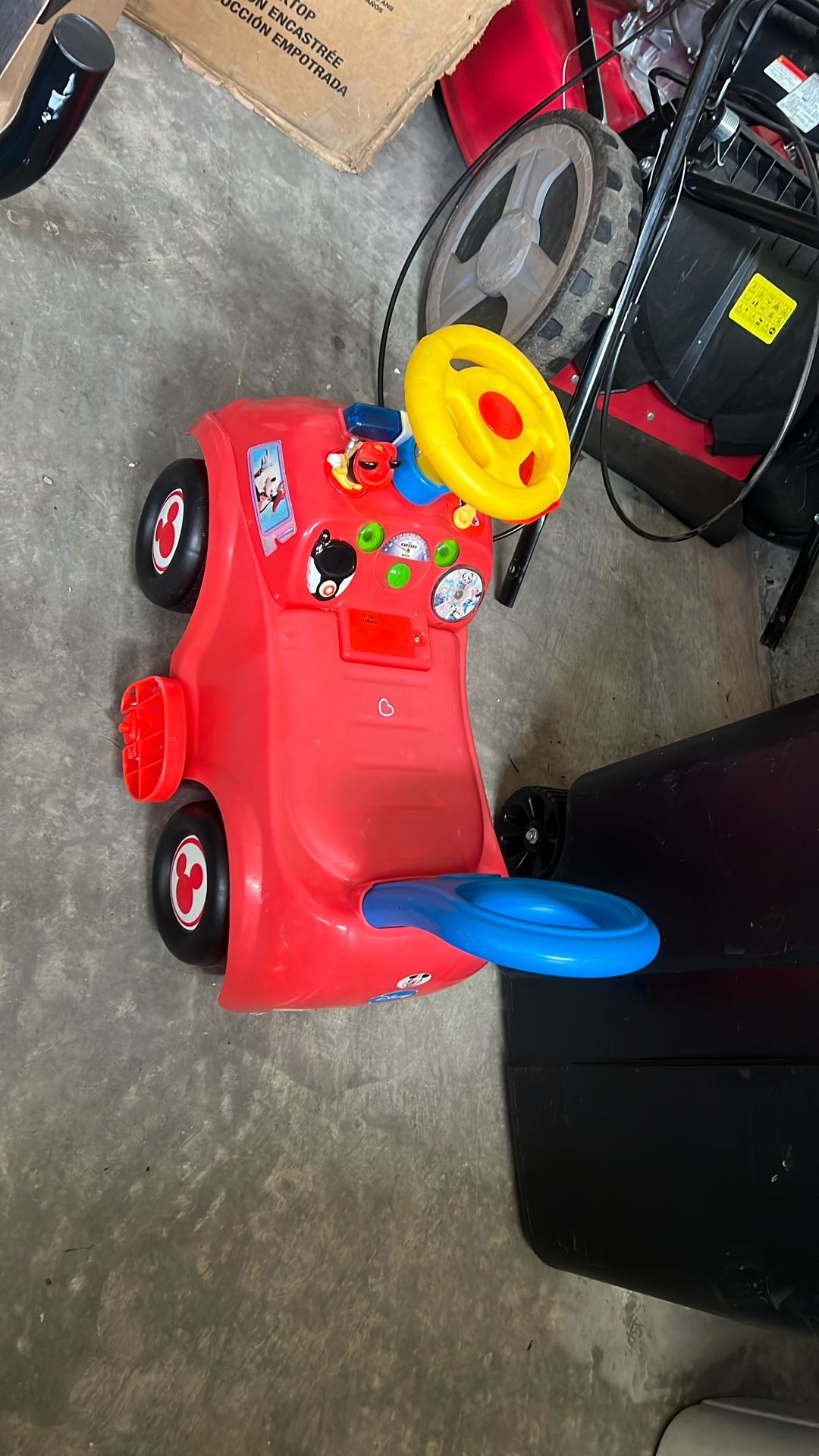 Baby toddle activity car