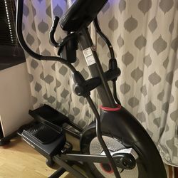 Schwinn 470 Elliptical Machine 