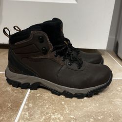 Columbia Hiking Boots Size 10