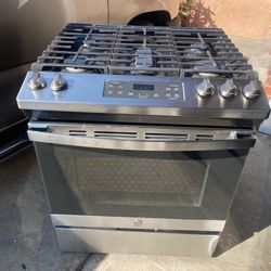 Ge natural gas stove   30”w natural gas stove