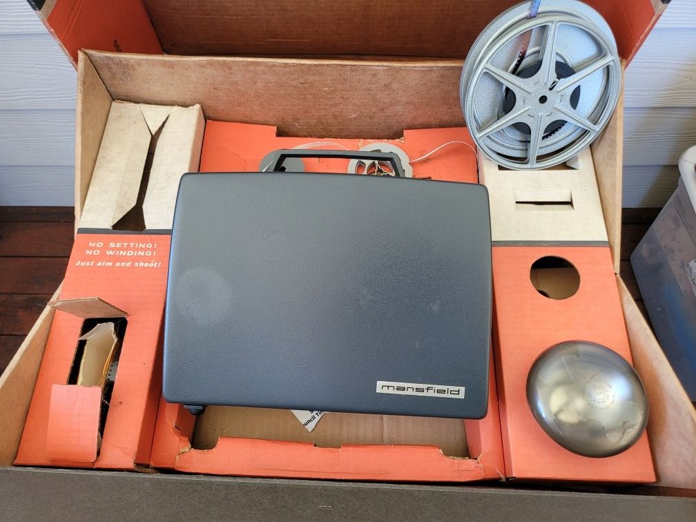 VINTAGE MANSFIELD CUSTOMATIC 8mm Movie film projector