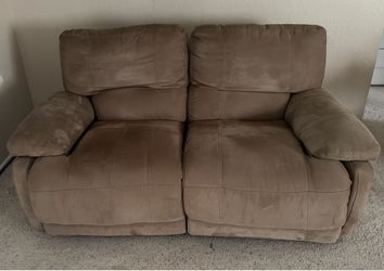 Loveseat recliner