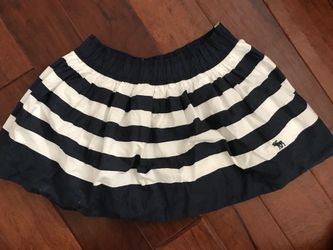 New Abercrombie L Dark Blue and White skirt with tags
