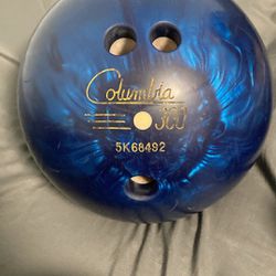 Columbia 300 bowling ball