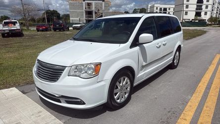 2016 Chrysler Town & Country