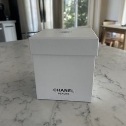 White Box And Black Paper Bag Chanel 