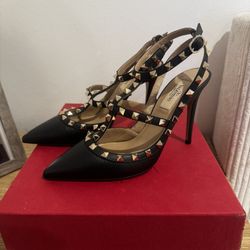 Valentino Rockstud Caged 100 Leather Pump Women's
