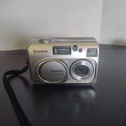 Fujifilm Digital Camera FinePix A210 3.2MP Silver 