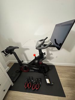 Peloton Bike Plus 2020 - 72 Rides, Boston