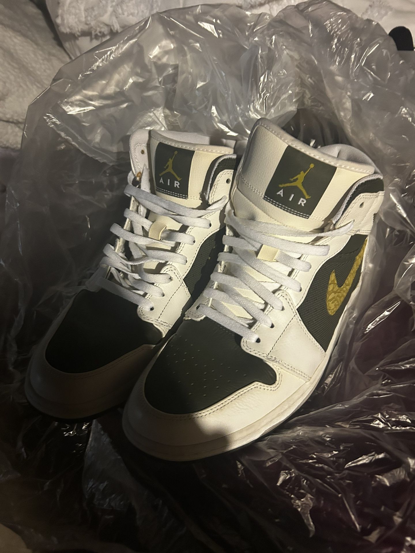Nike air jordan 1s